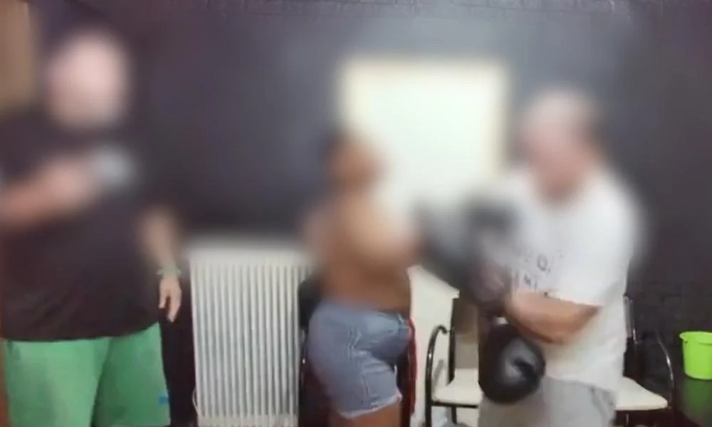 Κερατσίνι: Τι αναφέρουν τα δυο ΑμεΑ για τον Youtuber